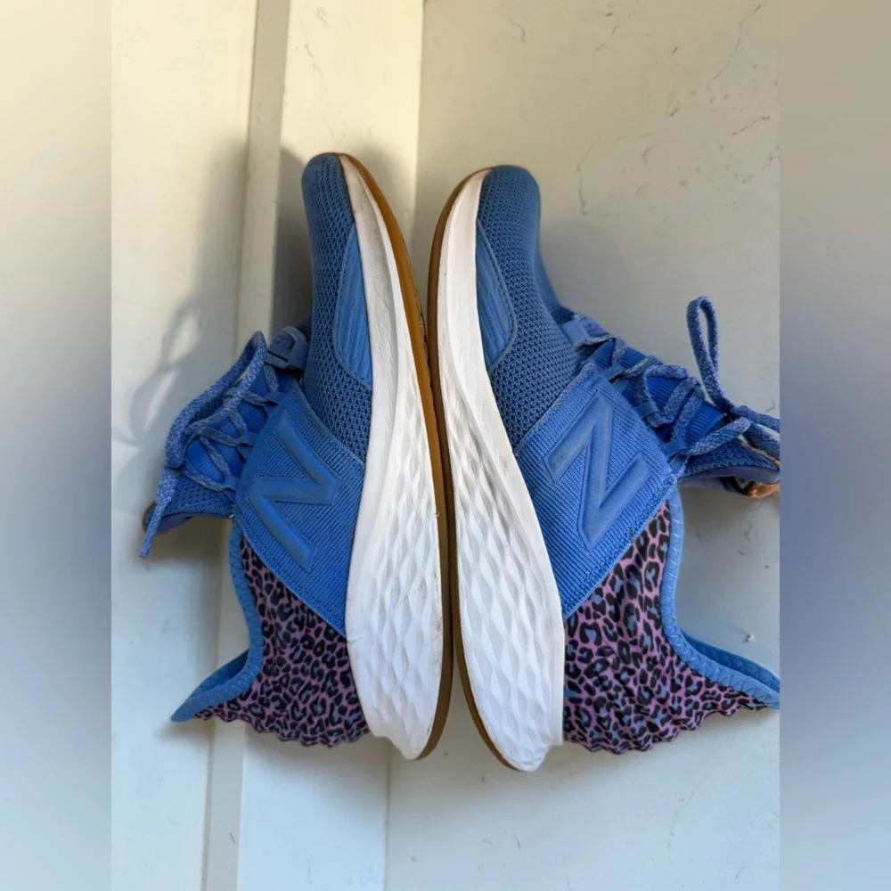New Balance- Fresh Foam Roav‎ Women's Running Shoes Blue Leopard Print